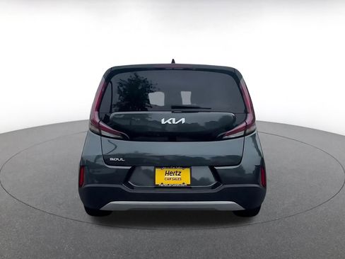 Used 2025 Kia Soul LX w/ LX Technology Package FWD image 12