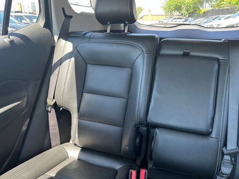 Used 2024 GMC Terrain SLT AWD/4WD image 34