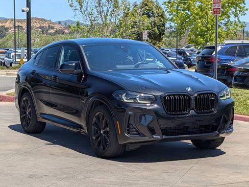 Certified 2023 BMW X4 M40i w/ Premium Package AWD/4WD image 3
