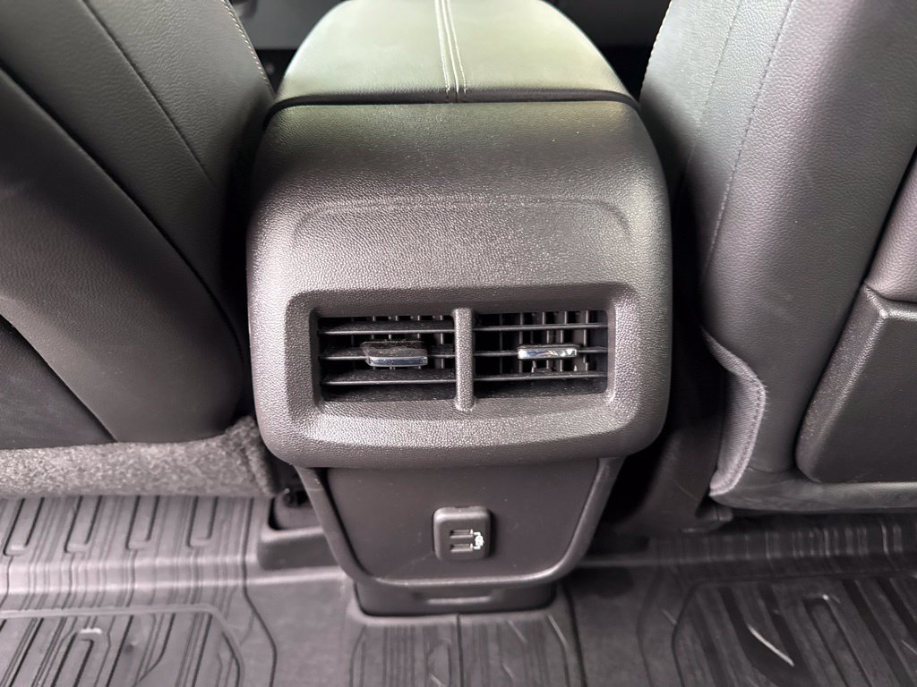 Used 2021 GMC Terrain SLT w/ Infotainment Package II AWD/4WD image 19