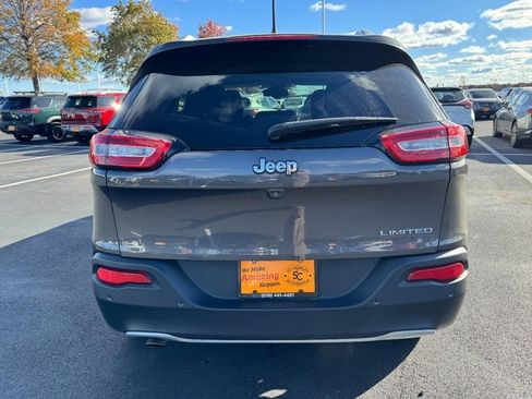 Used 2018 Jeep Cherokee Limited image 4