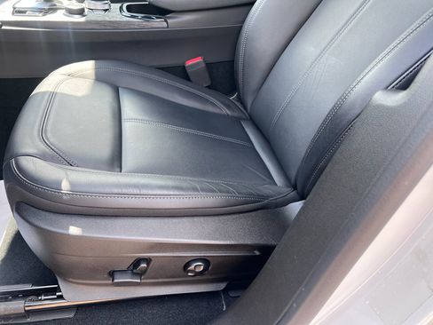 Used 2024 Alfa Romeo Stelvio Sprint image 19