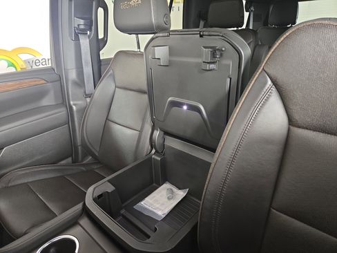 Certified 2024 Chevrolet Tahoe High Country image 30