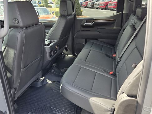 New 2026 Chevrolet Silverado 1500 LT w/ Z71 Off-Road Package AWD/4WD image 6