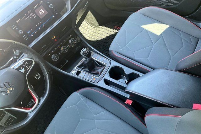 Used 2024 Volkswagen Jetta GLI 40th Anniversary Edition FWD image 18