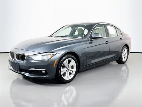 Used 2016 BMW 328i xDrive Sedan image 3