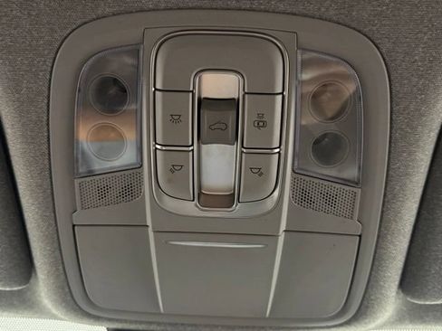 Used 2019 Hyundai Santa Fe FWD image 33