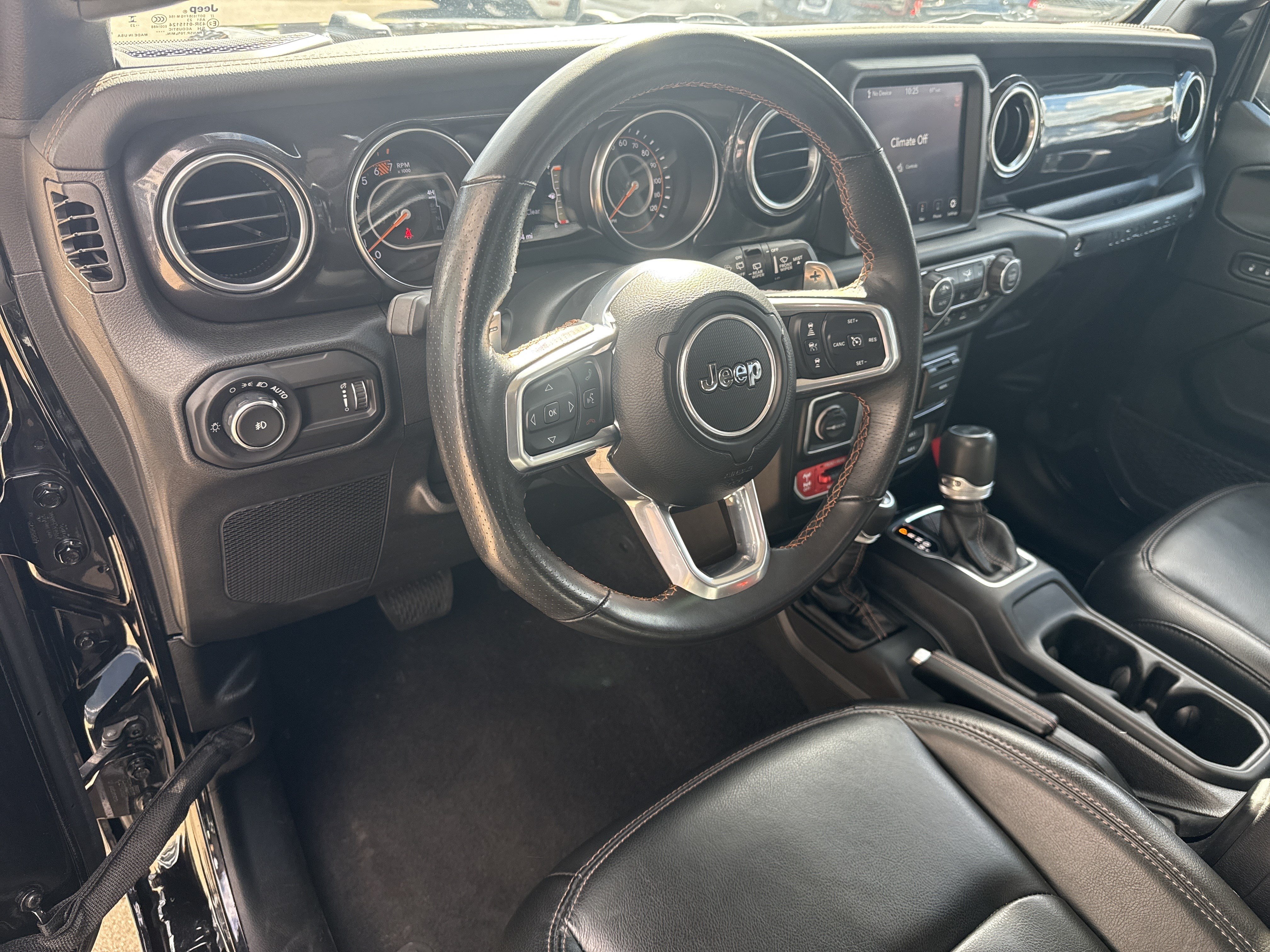 Used 2023 Jeep Wrangler Unlimited Rubicon 392 AWD/4WD image 32