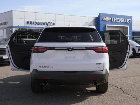 Used 2023 Chevrolet Traverse RS AWD/4WD image 9