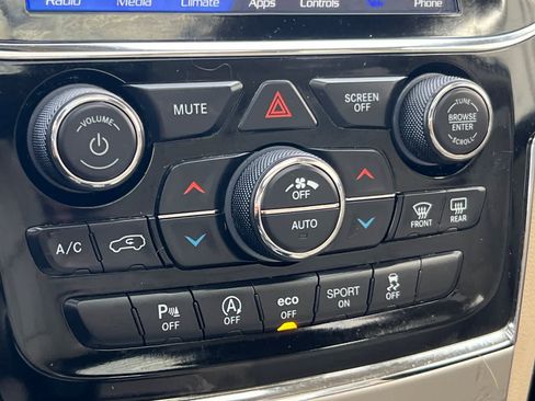 Used 2019 Jeep Grand Cherokee Limited w/ Luxury Group II image 23