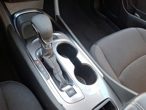 Used 2023 Chevrolet Malibu LT image 31