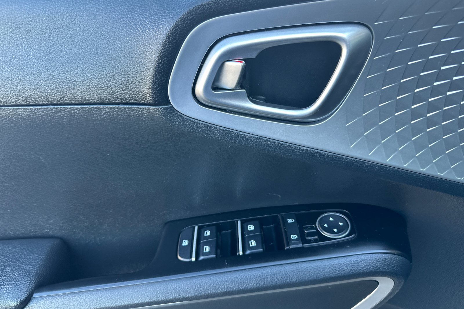 Used 2022 Kia Soul LX FWD image 12