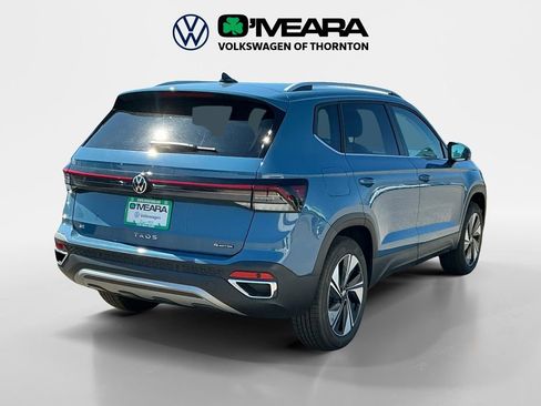 New 2025 Volkswagen Taos SE image 5