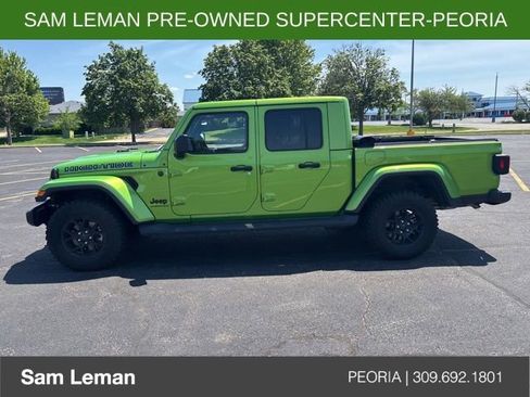 Used 2025 Jeep Gladiator Sport AWD/4WD image 3