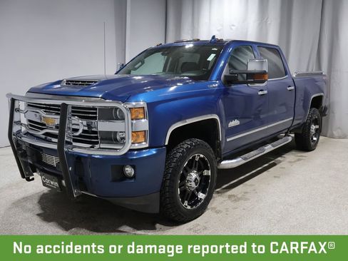 Used 2017 Chevrolet Silverado 2500 High Country w/ Duramax Plus Package image 5