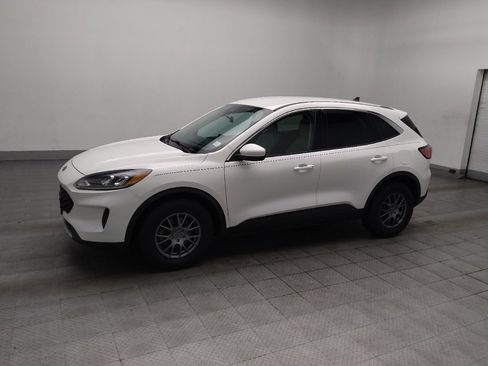 Used 2020 Ford Escape SE FWD image 2