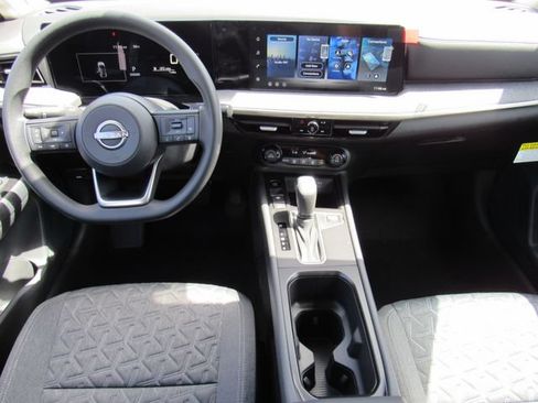 New 2026 Nissan Kicks SV w/ Charging Package FWD image 11