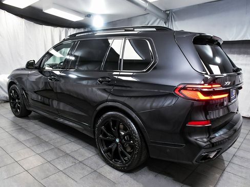 Used 2023 BMW X7 xDrive40i w/ Executive Package image 4