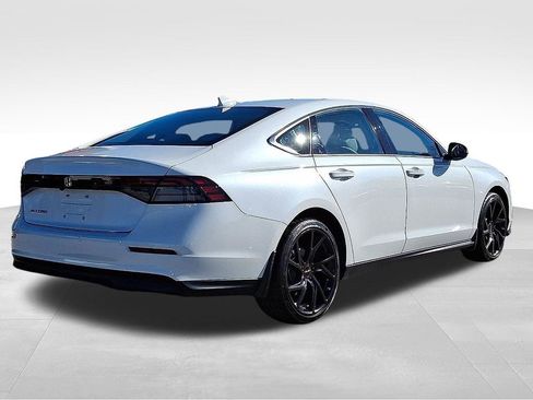 Used 2024 Honda Accord EX image 6