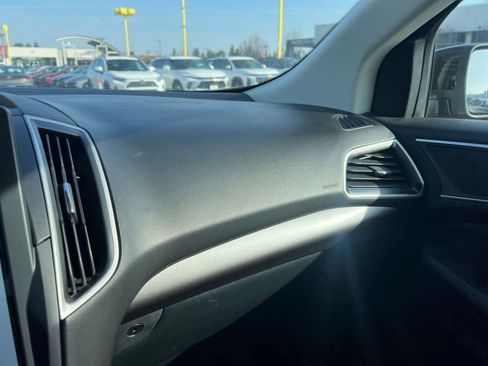 Used 2024 Ford Edge SEL image 36