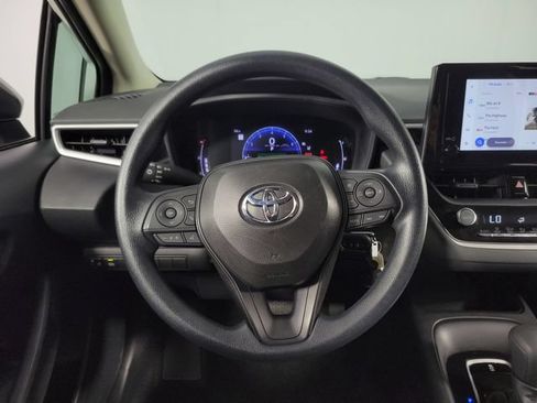 Used 2026 Toyota Corolla LE FWD image 21