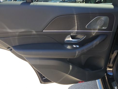 Certified 2025 Mercedes-Benz GLE 580 4MATIC image 11