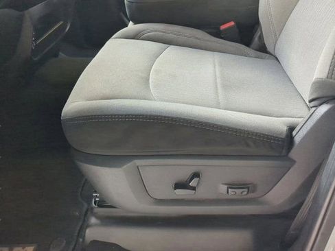 Used 2024 RAM 3500 Big Horn image 16