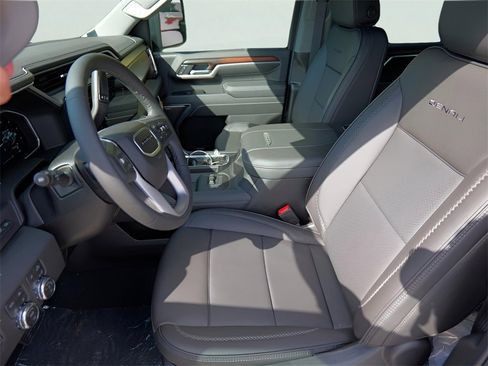 New 2026 GMC Sierra 2500 Denali w/ Denali Reserve Package image 9