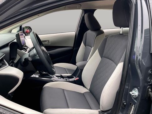 Used 2024 Toyota Corolla LE FWD image 8