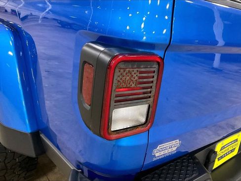 Used 2022 Jeep Gladiator Mojave w/ Cold Weather Group AWD/4WD image 27