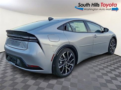 New 2026 Toyota Prius Plug-In Hybrid image 6