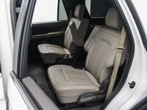 Certified 2020 Ford Expedition Limited w/ Special Edition Package AWD/4WD image 19