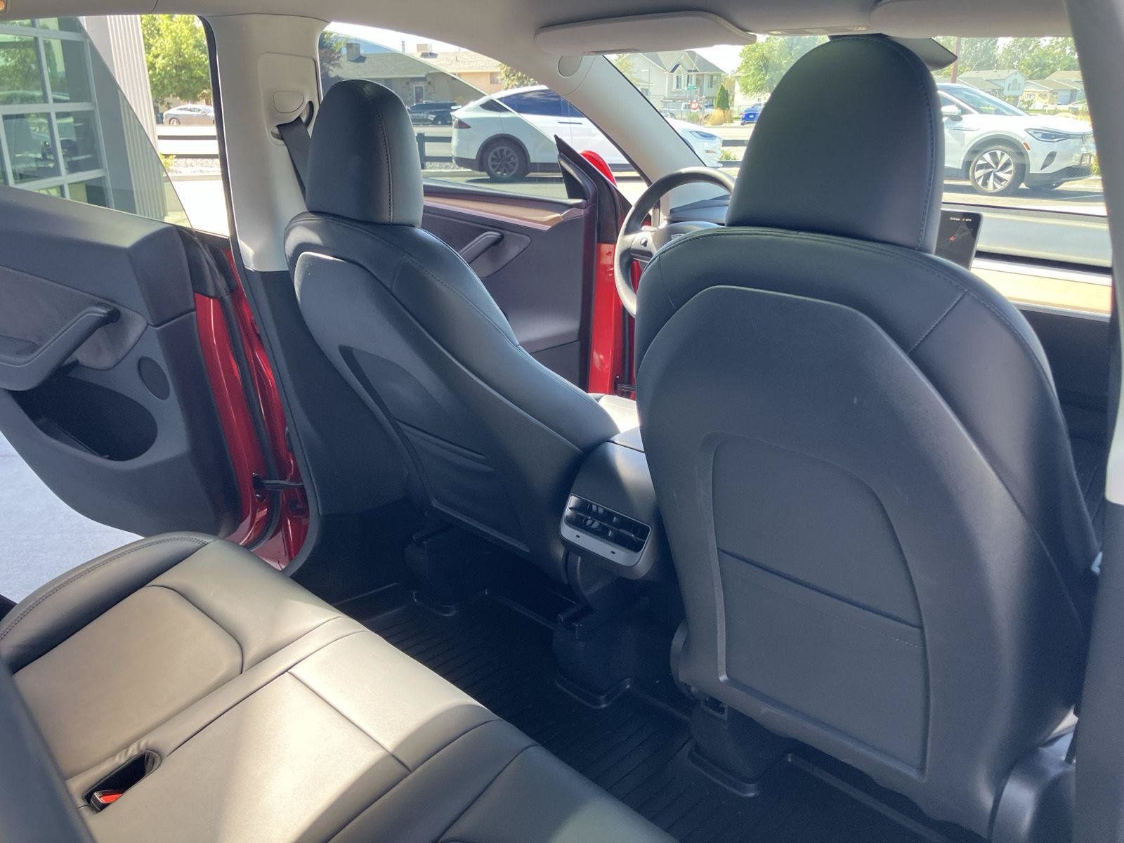 Used 2023 Tesla Model Y Long Range AWD/4WD image 18