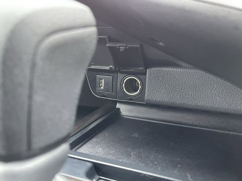 Used 2022 Toyota Camry LE image 26