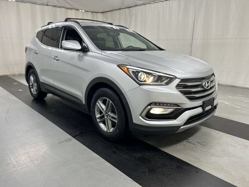 Used 2017 Hyundai Santa Fe Sport FWD image 1