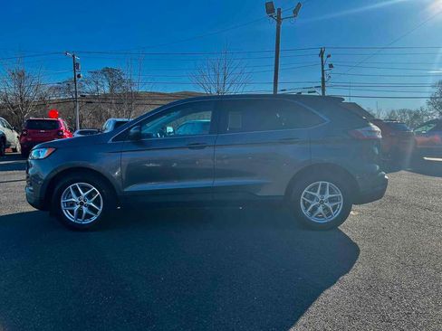 Used 2023 Ford Edge SEL image 4