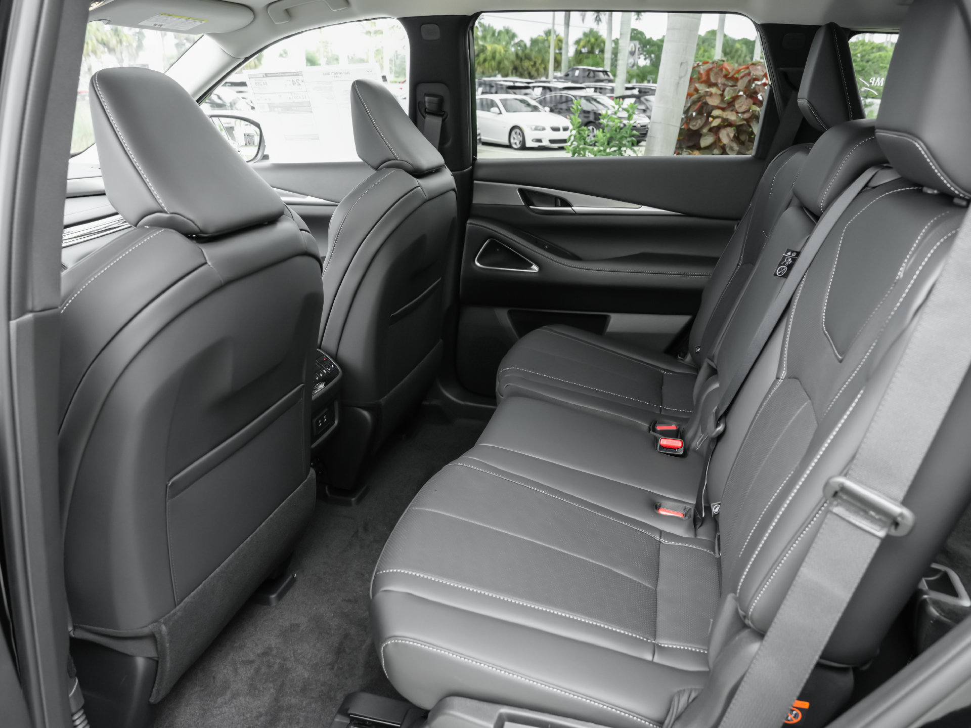 New 2027 INFINITI QX60 Luxe w/ Cargo Package FWD image 28