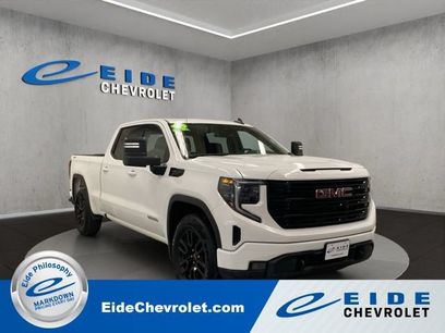 Used 2022 GMC Sierra 1500 Elevation w/ Max Trailering Package
