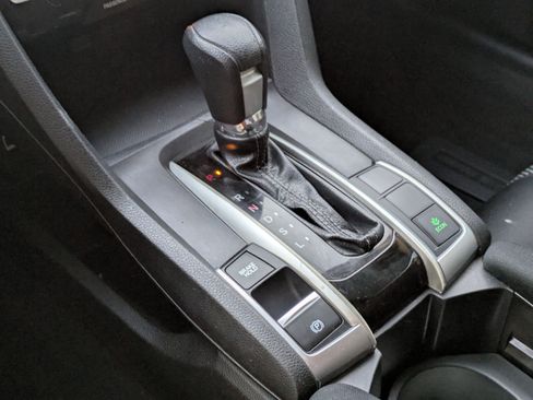 Used 2018 Honda Civic EX image 21