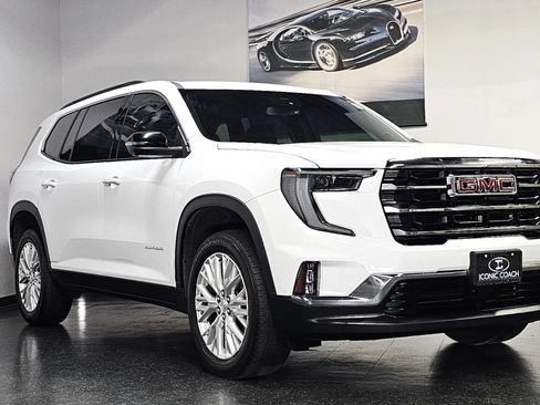 Used 2024 GMC Acadia Elevation FWD image 8