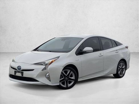Used 2016 Toyota Prius Three Touring image 1