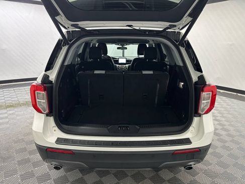 Used 2021 Ford Explorer XLT w/ Equipment Group 202A RWD image 20
