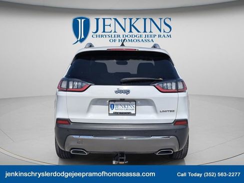 Used 2019 Jeep Cherokee Limited w/ Technology Group FWD image 7