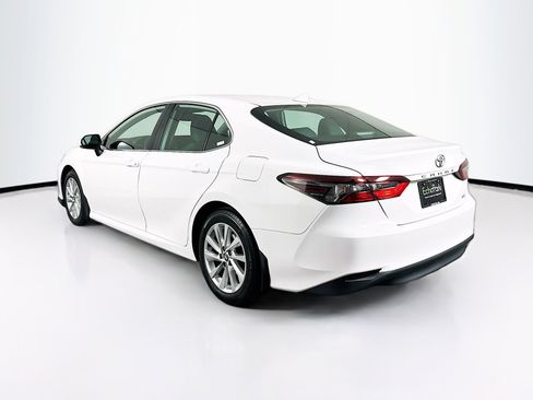 Used 2023 Toyota Camry LE w/ Convenience Package FWD image 5