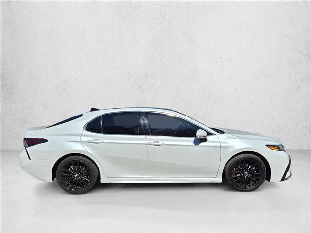 Used 2023 Toyota Camry XSE FWD image 4