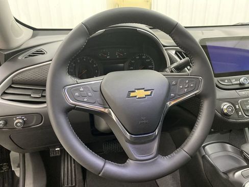 Used 2021 Chevrolet Malibu RS image 14