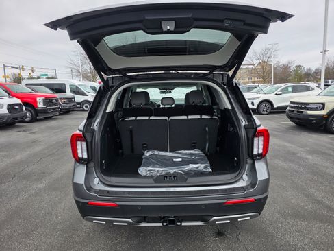 New 2026 Ford Explorer Active w/ Active Comfort Package image 9