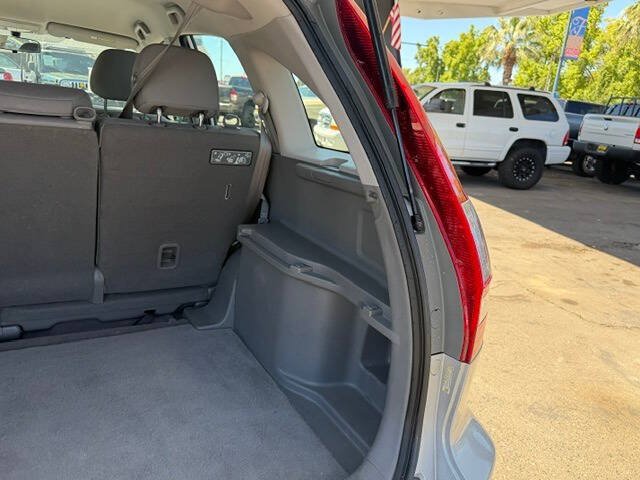 Used 2011 Honda CR-V LX image 37