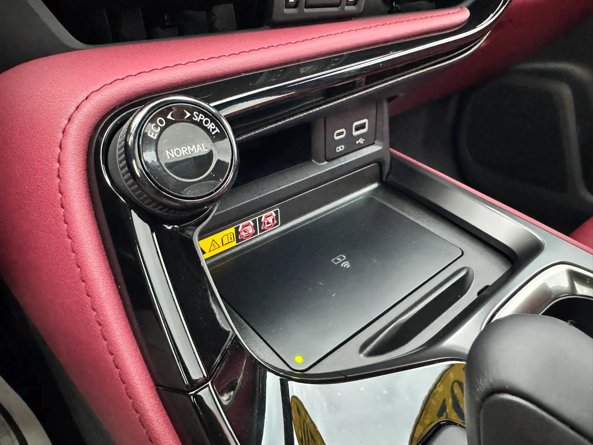 Used 2025 Lexus NX 350 AWD w/ Accessory Package (2T) image 32