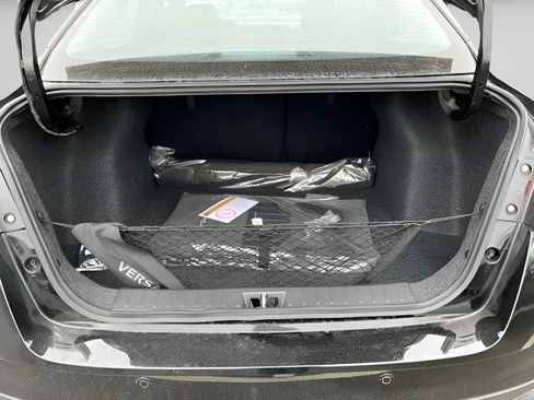 New 2025 Nissan Versa SR w/ Trunk Package FWD image 13